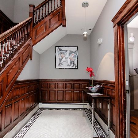 A Stylish Stay W/ A Queen Bed, Heated Floors.. #34 Brookline Esterno foto